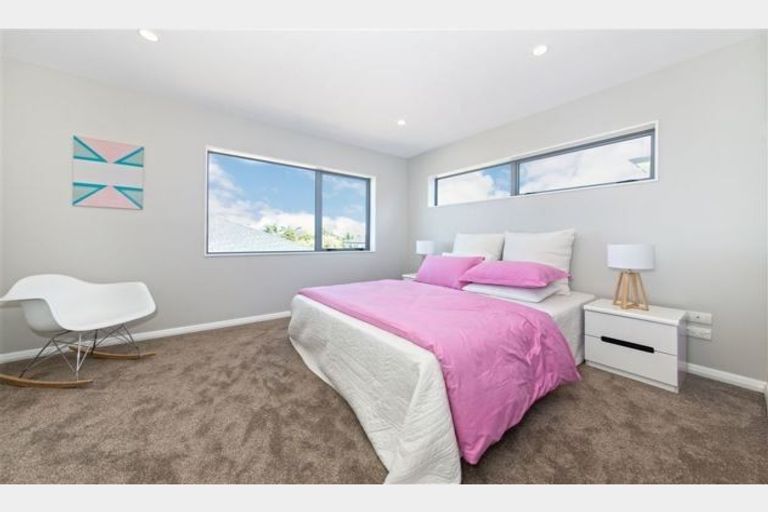 Photo of property in 218 Metcalfe Road, Ranui, Auckland, 0612