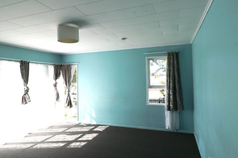 Photo of property in 2 Mervan Street, Mangere East, Auckland, 2024