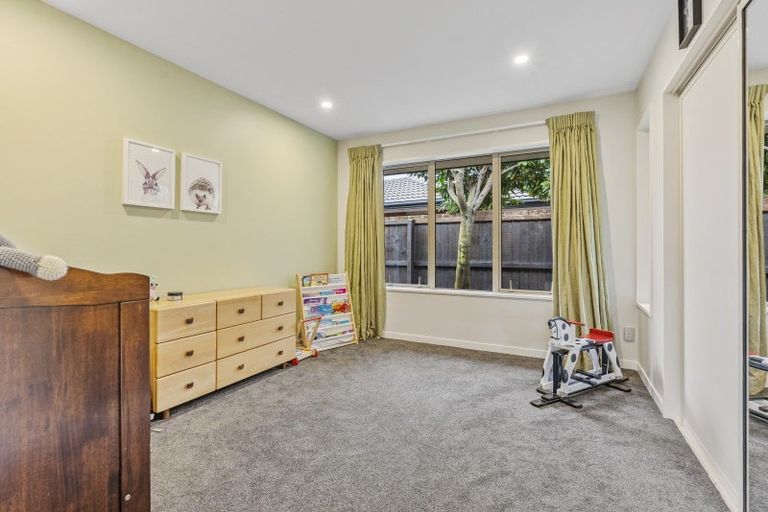 Photo of property in 19 Marlowe Place, Rolleston, 7614