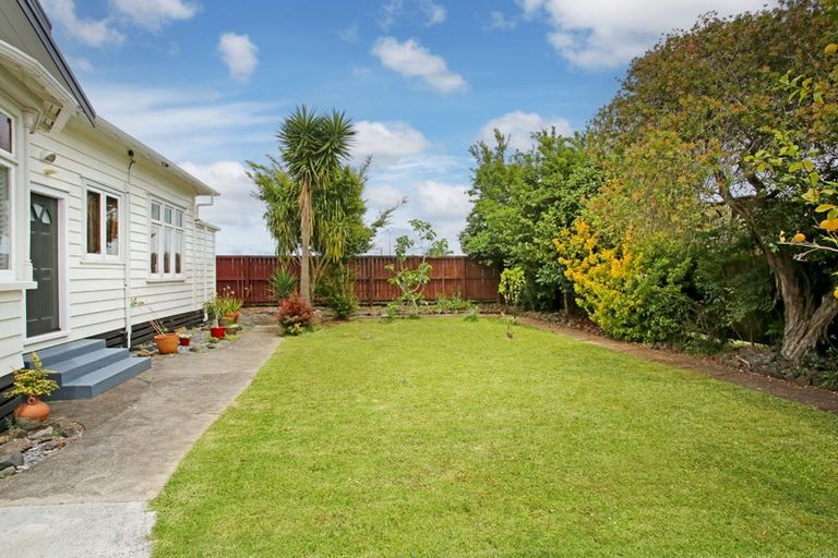 Photo of property in 7 Carr Street, Tuakau, 2121