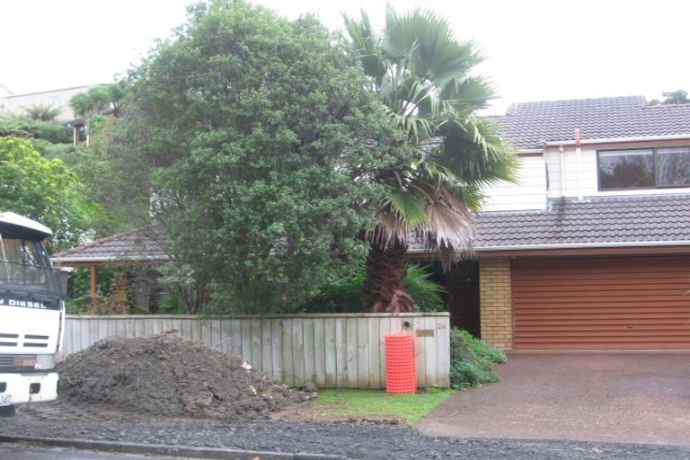 Photo of property in 24 Honeysuckle Lane, Mairangi Bay, Auckland, 0630