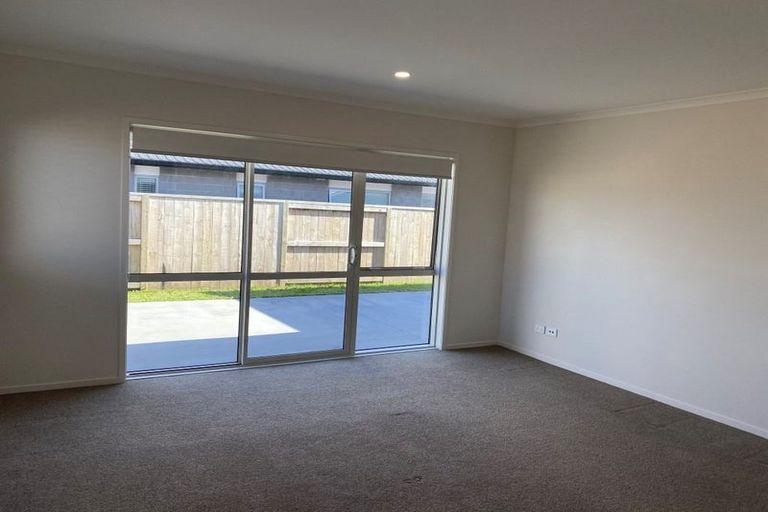 Photo of property in 28 Sabre Street, Papamoa Beach, Papamoa, 3118