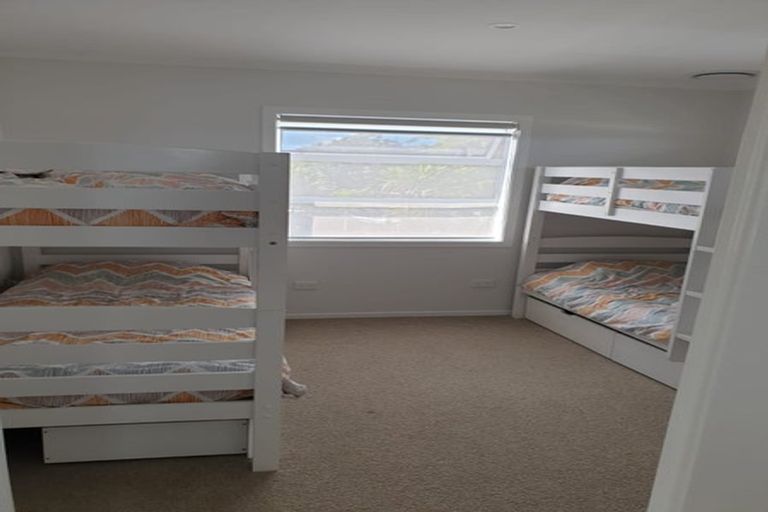 Photo of property in 100 Kupe Drive, Whitianga, 3510