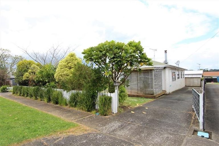 Photo of property in 7 School Road, Tuakau, 2121