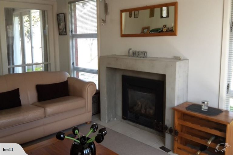 Photo of property in 2/15 Knowles Street, St Albans, Christchurch, 8052