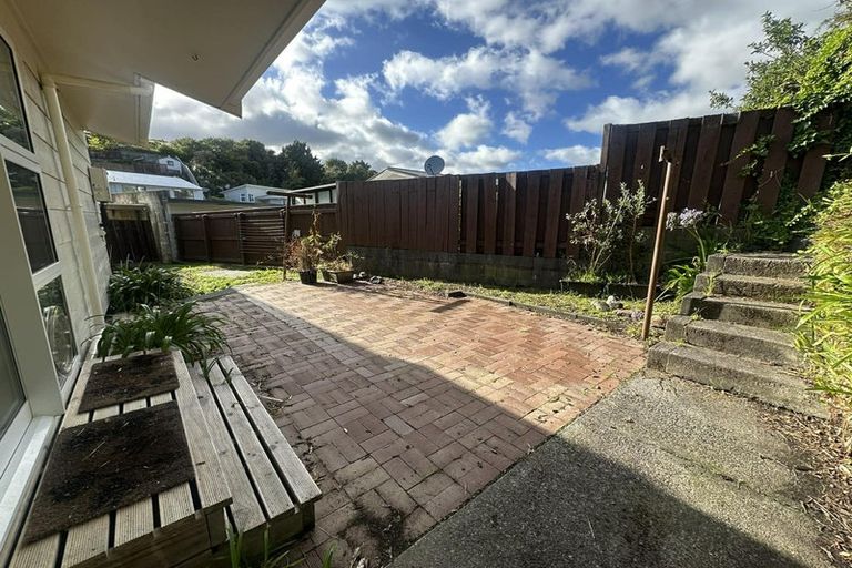 Photo of property in 72 Field Street, Silverstream, Upper Hutt, 5019