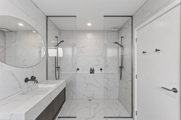 Photo of property in 9 Mcdonald Street, Wanaka, 9305