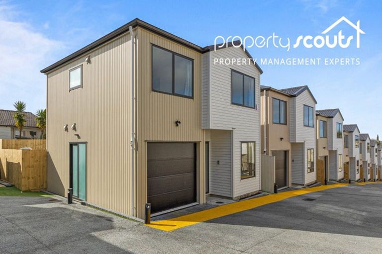 Photo of property in 11/116 Colwill Road, Massey, Auckland, 0614