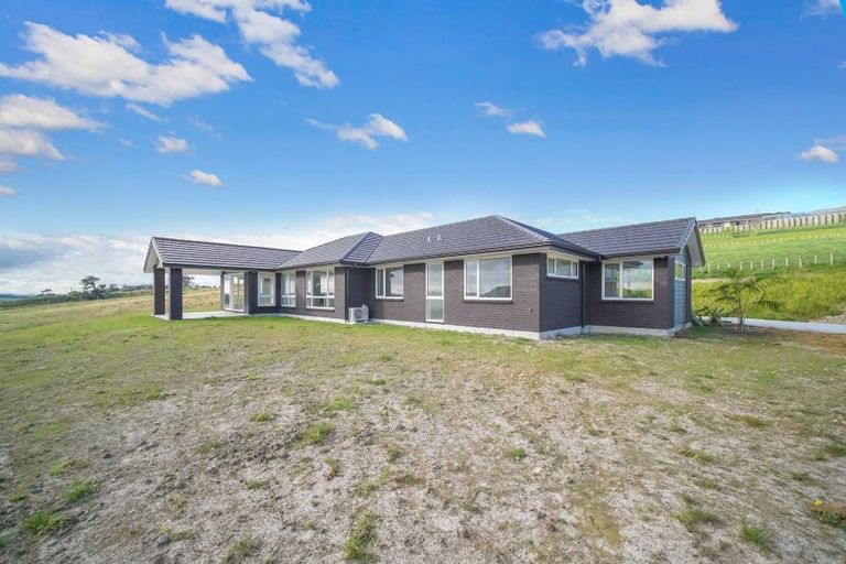Photo of property in 1522a Old North Road, Helensville, 0875