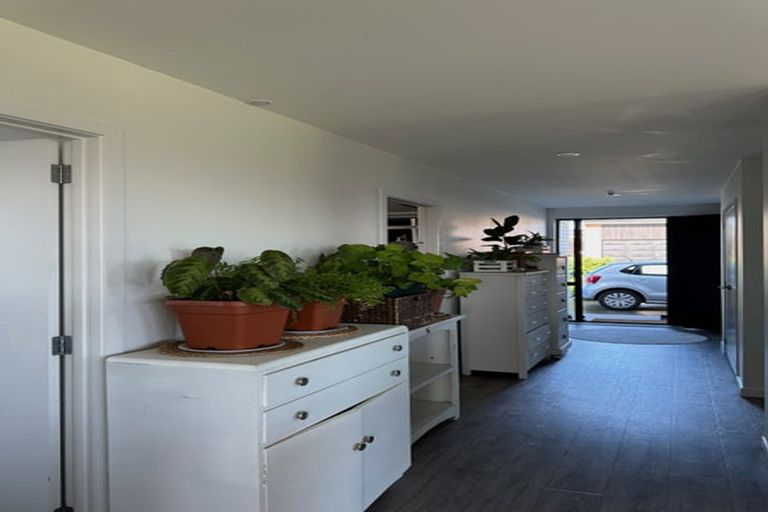 Photo of property in 1 Okoreka Road, Glenbrook, 2681