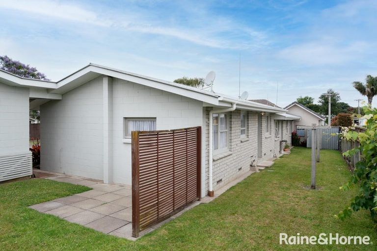 Photo of property in 2/87 Fraser Street, Tauranga South, Tauranga, 3112