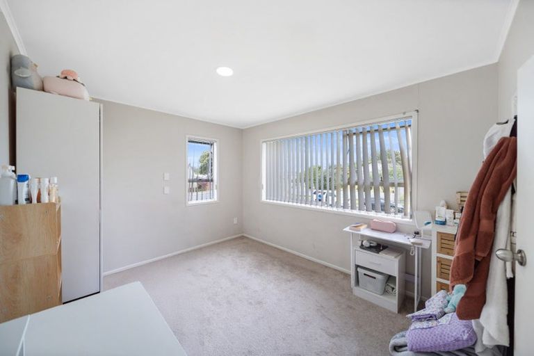 Photo of property in 3 Ilford Crescent, Mangere, Auckland, 2022