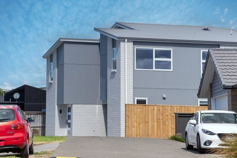 Photo of property in 38 Richardson Road, Omokoroa, 3114