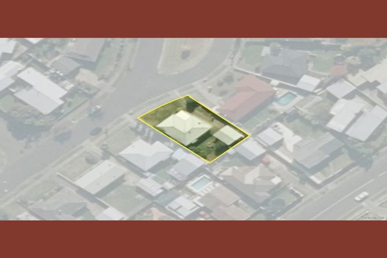 Photo of property in 19 Fife Crescent, Tamatea, Napier, 4112