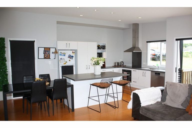 Photo of property in 60 Pebble Beach Boulevard, Te Kamo, Whangarei, 0112