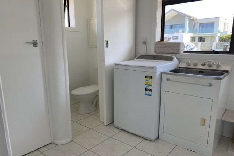 Photo of property in 21 Tirinui Crest Road, Otumoetai, Tauranga, 3110