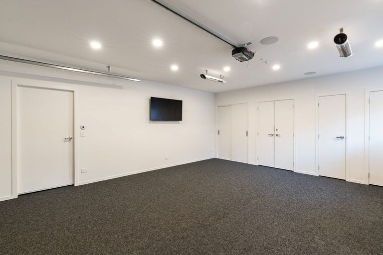 Photo of property in 49 Ashton Fitchett Drive, Brooklyn, Wellington, 6021