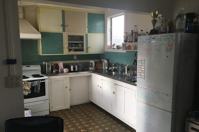 Photo of property in 19 Myrtle Crescent, Mount Cook, Wellington, 6021