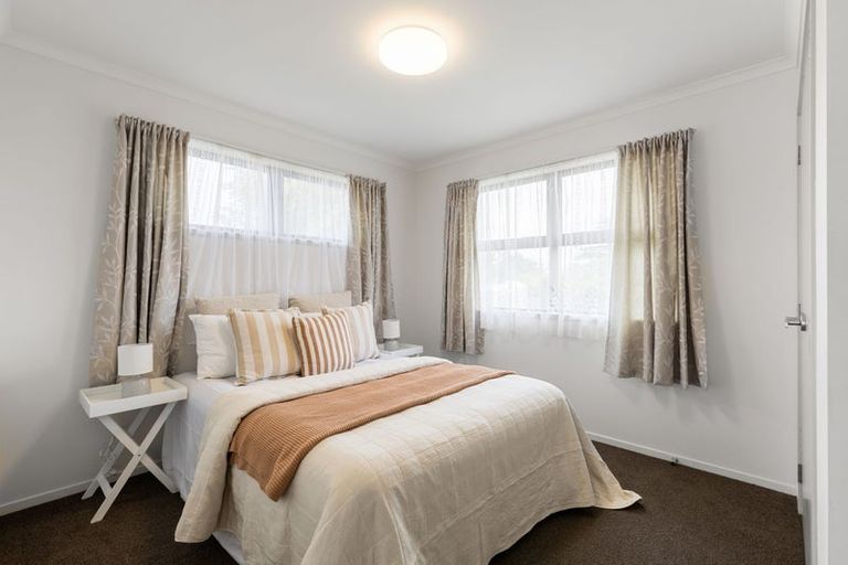 Photo of property in 27 Collins Road, Melville, Hamilton, 3206