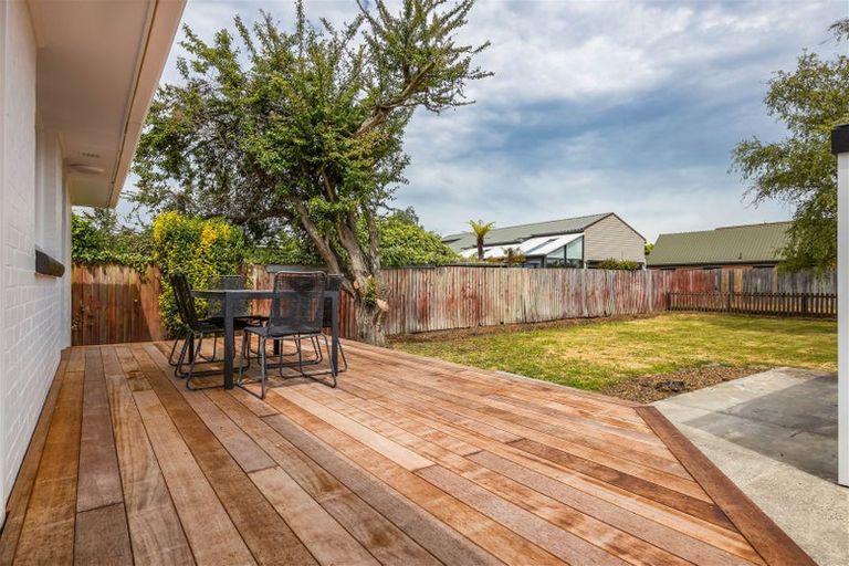 Photo of property in 24 Springhill Street, Avonhead, Christchurch, 8042