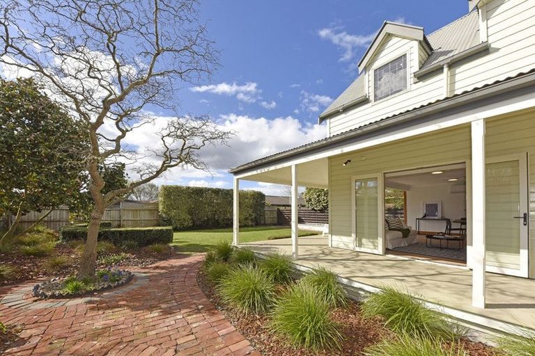 Photo of property in 68 Englefield Road, Northwood, Christchurch, 8051