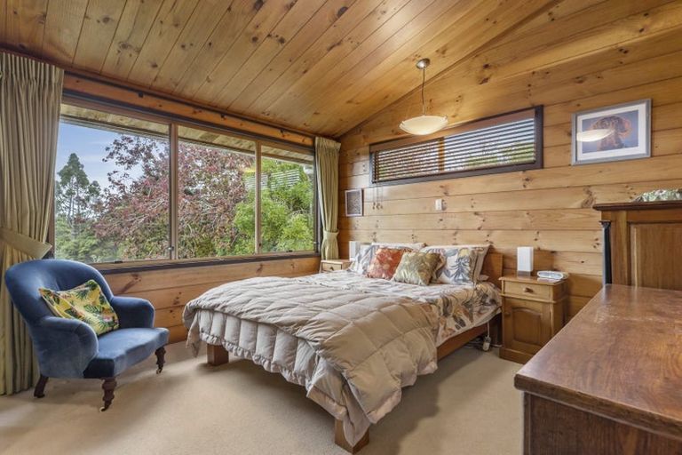 Photo of property in 17 Kawaka Street, Titirangi, Auckland, 0604