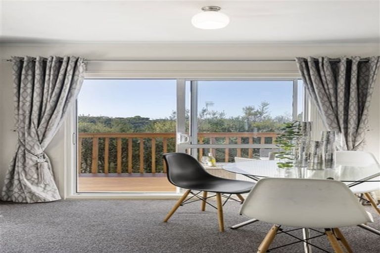 Photo of property in 1/23 Lake Road, Northcote, Auckland, 0627