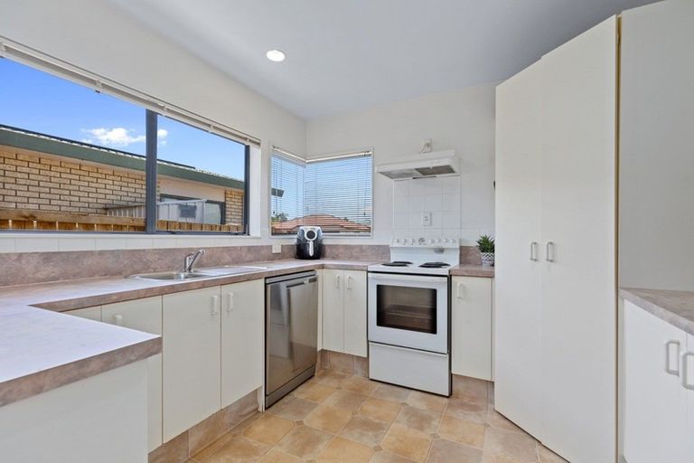 Photo of property in 65 Romana Crescent, Papamoa Beach, Papamoa, 3118