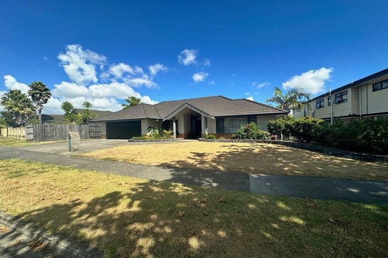 Photo of property in 41 Lansell Drive, East Tamaki Heights, Auckland, 2016