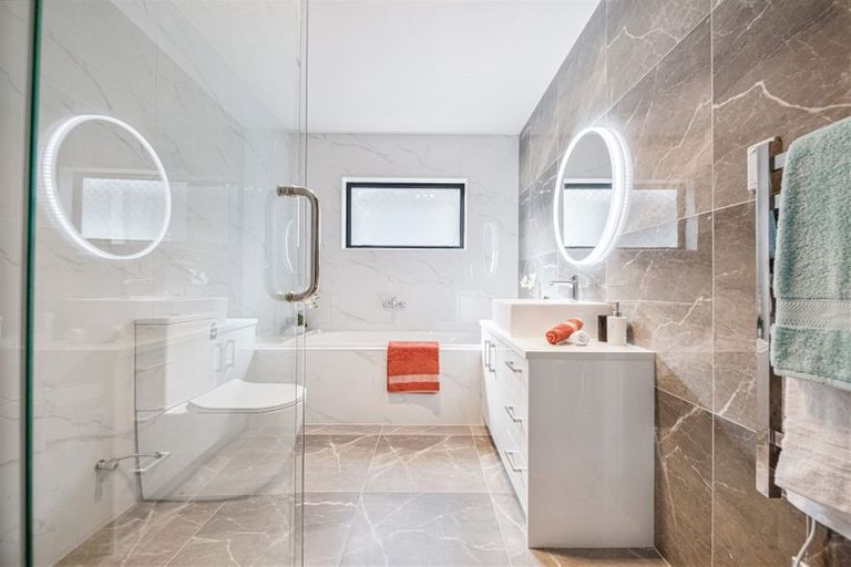 Photo of property in 26 Matahae Drive, Flat Bush, Auckland, 2019