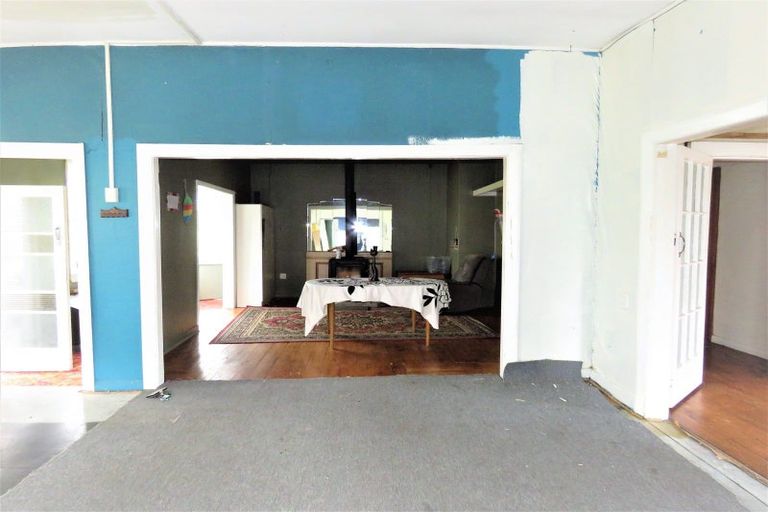 Photo of property in 31 Brougham Street, Westport, 7825