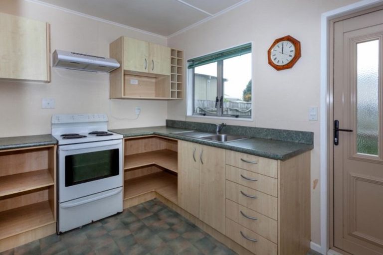 Photo of property in 318 Linton Crescent, Whangamata, 3620