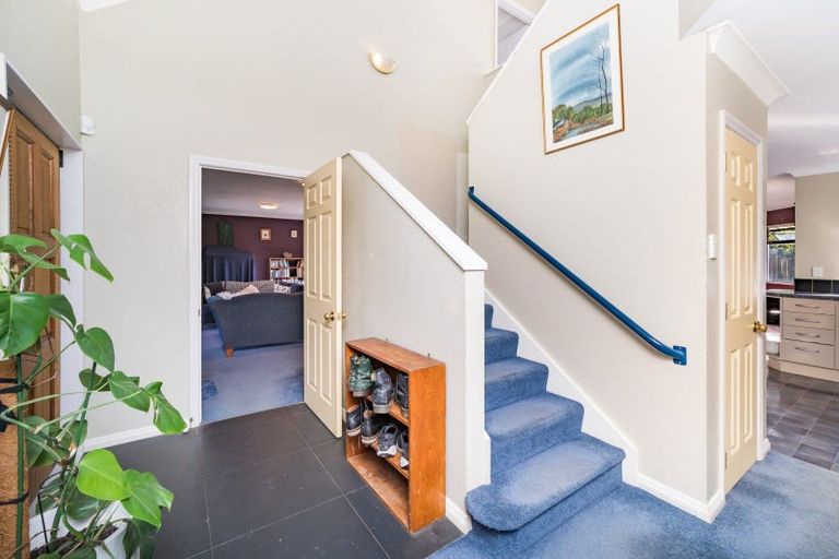 Photo of property in 15 Rothesay Place, Highbury, Palmerston North, 4412