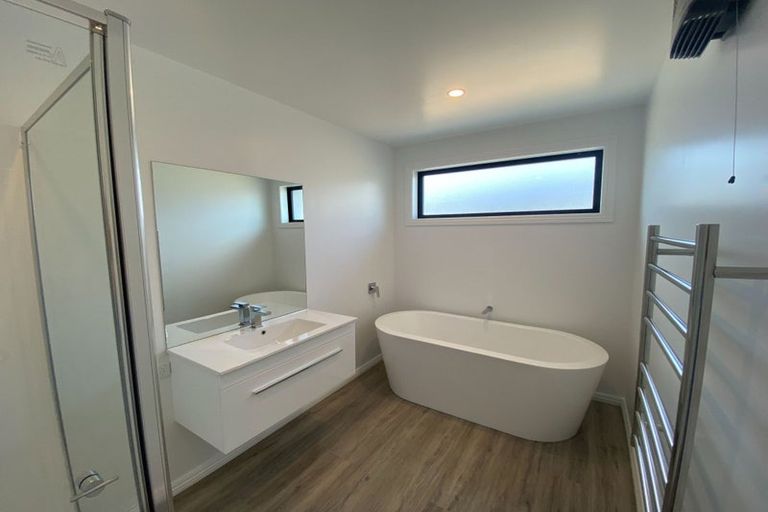 Photo of property in 9 Mackinnon Street, Marshland, 8083