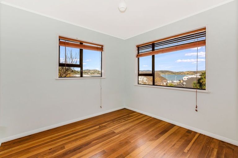 Photo of property in 5 Gordon Road, Plimmerton, Porirua, 5026