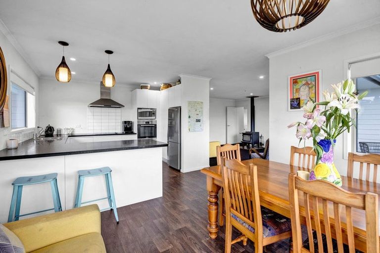 Photo of property in 2088 South Road, Okato, New Plymouth, 4374