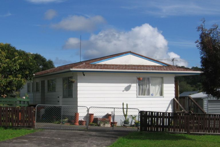 Photo of property in 8 Farwood Drive, Henderson, Auckland, 0612