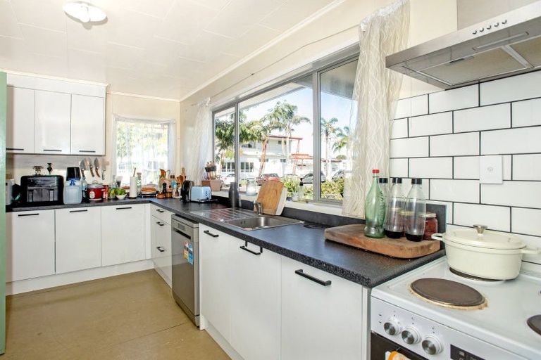 Photo of property in 35 Wellington Street, Te Hapara, Gisborne, 4010