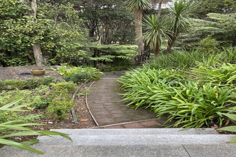 Photo of property in 65 Rimutaka Place, Titirangi, Auckland, 0604