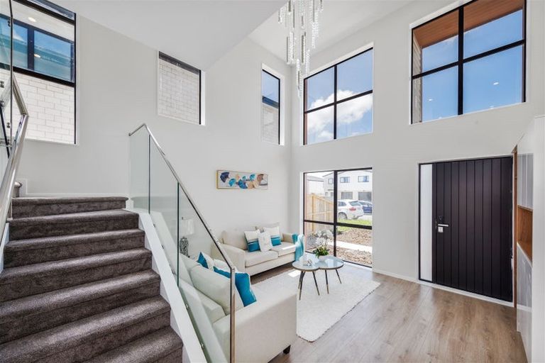 Photo of property in 42 Dungloe Avenue, Flat Bush, Auckland, 2019