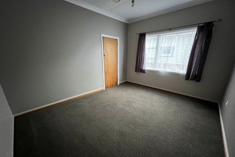 Photo of property in 121 Heretaunga Street, Palmerston North, 4414