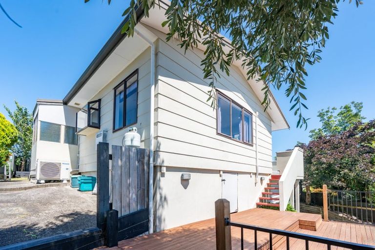 Photo of property in 32 Lansdowne Crescent, Glenview, Hamilton, 3206