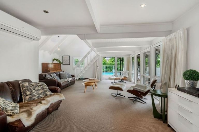 Photo of property in 11 Stormont Place, Avonhead, Christchurch, 8042