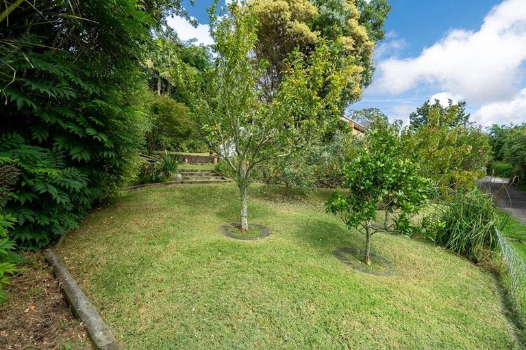 Photo of property in 2/13 Coronation Road, Hillcrest, Auckland, 0627