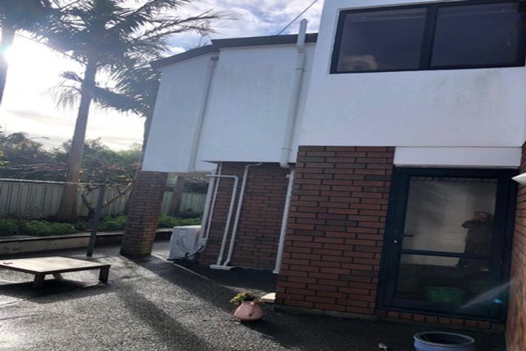 Photo of property in 46 Waller Avenue, Bucklands Beach, Auckland, 2012