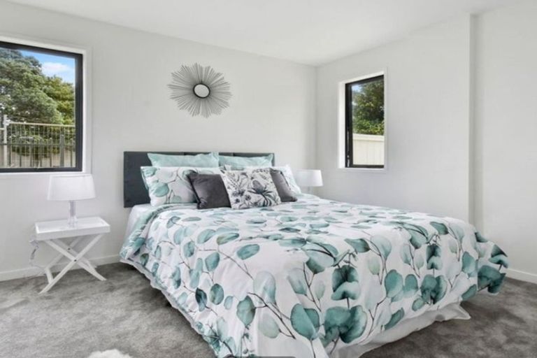 Photo of property in 8 Gray Avenue, Mangere East, Auckland, 2024