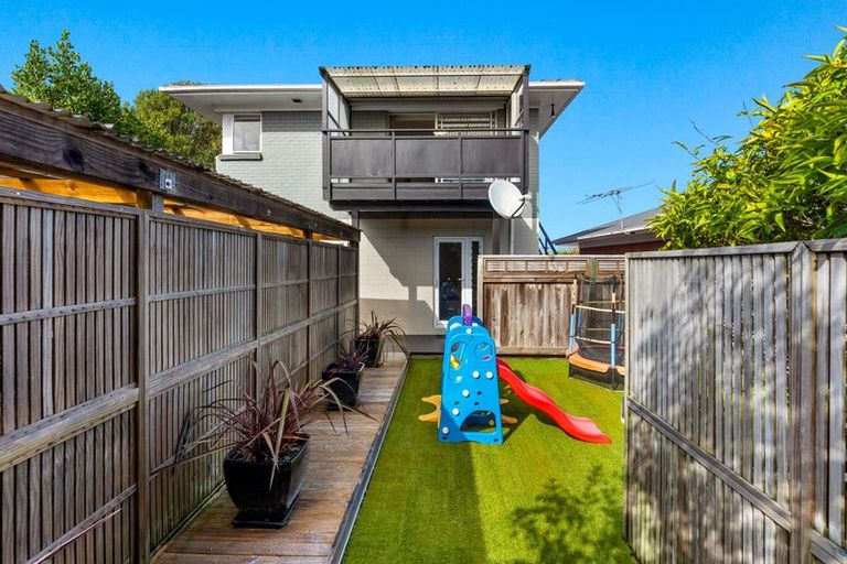 Photo of property in 5/13 Richards Avenue, Forrest Hill, Auckland, 0620
