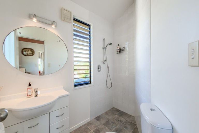 Photo of property in 41 Fishermans Bend, Whiritoa, Whangamata, 3691