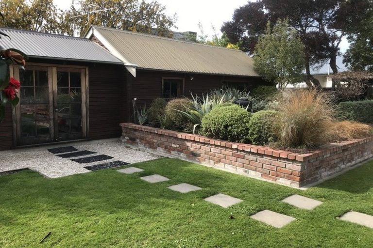 Photo of property in 23 Courtenay Street, St Albans, Christchurch, 8014