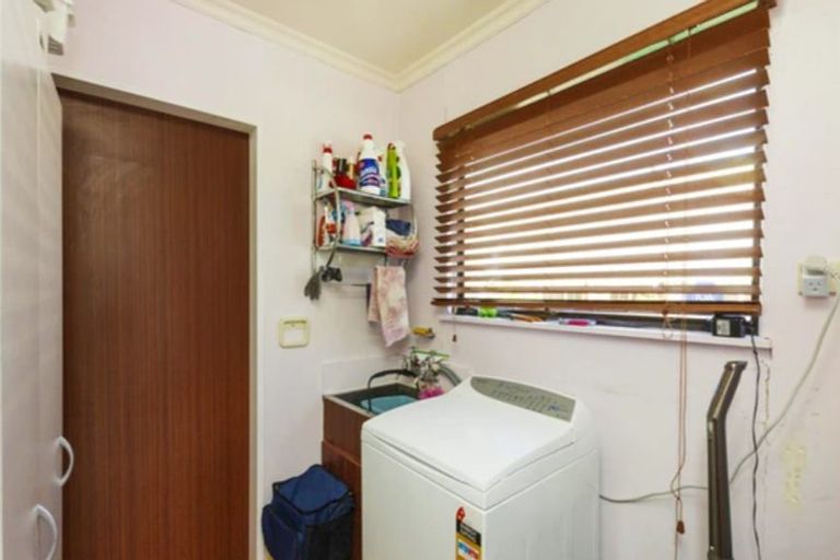 Photo of property in 11 Sandstrom Grove, Feilding, 4702